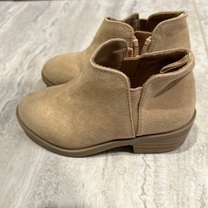 Old Navy Toddler Ankle boots